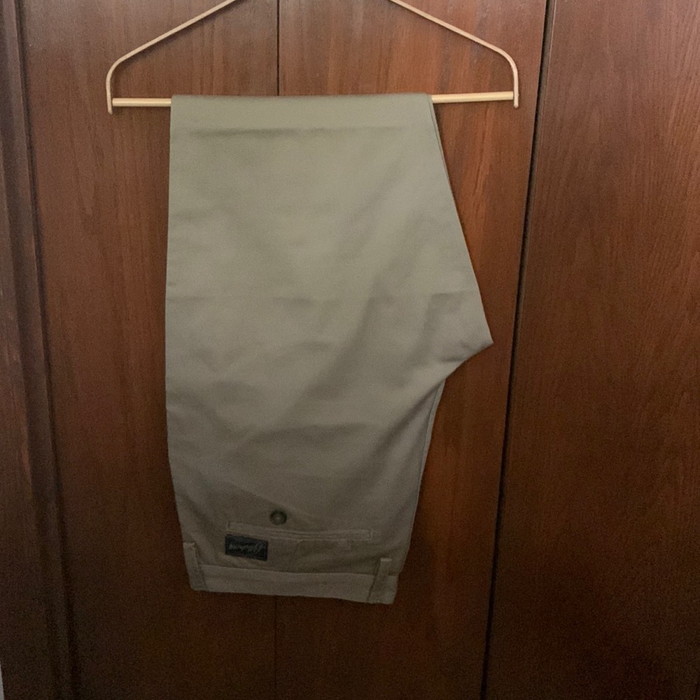 Size 38 Billabong Khaki Pants